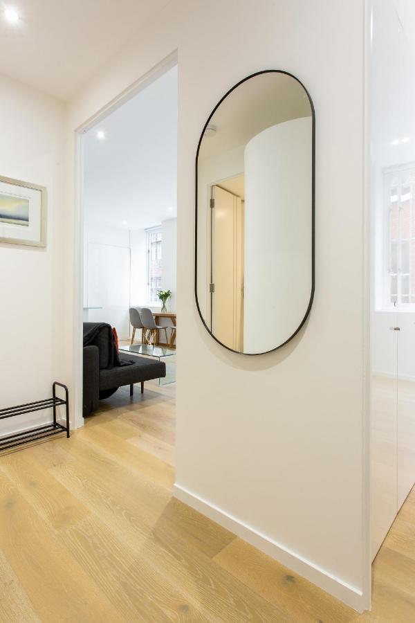 Apartment 2 Bed 2 Bath Off Regent Street *