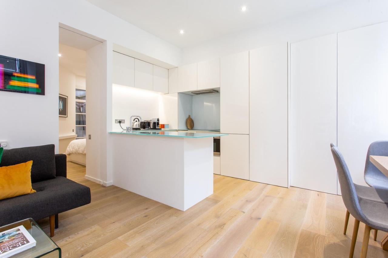 2 Bed 2 Bath Off Regent Street London