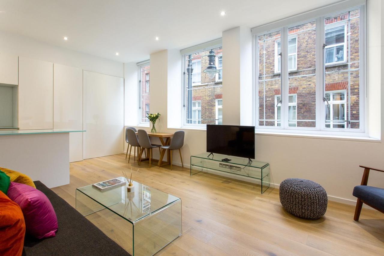 Apartment 2 Bed 2 Bath Off Regent Street London